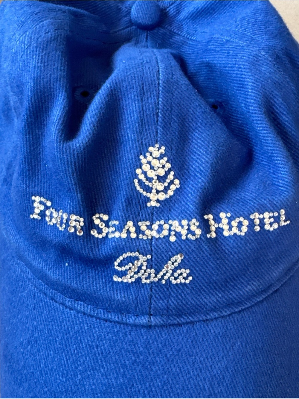 Four Seasons Hotel Doha Blue Swarovski Crystal elements Logo Baseball Cap NWT!